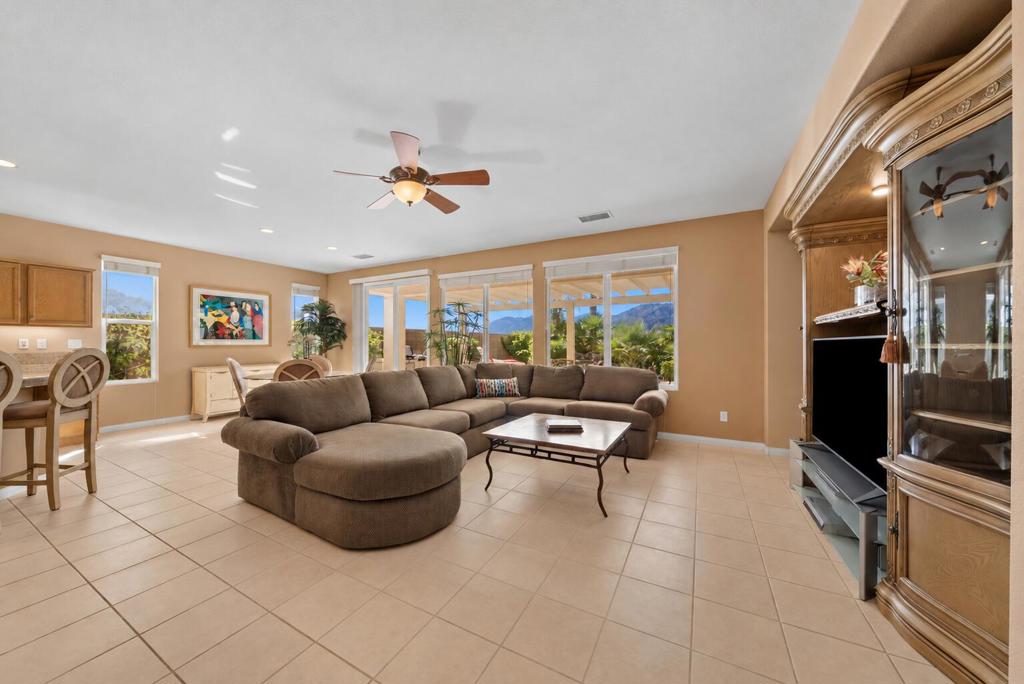81761 Sun Cactus Lane Property Photo 4