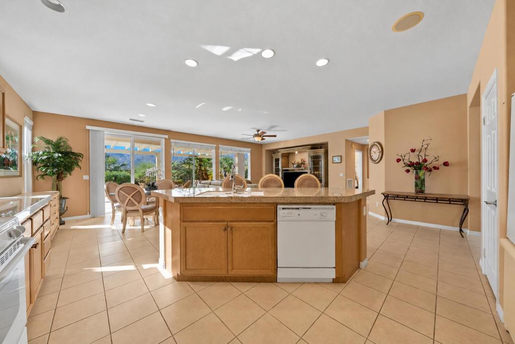 81761 Sun Cactus Lane Property Photo 10