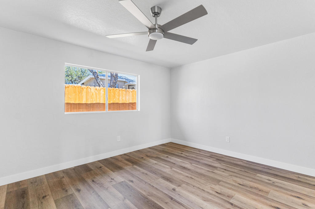 32665 Mesa Drive Property Photo 11