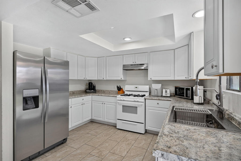 31110 Avenida Maravilla Property Photo 11