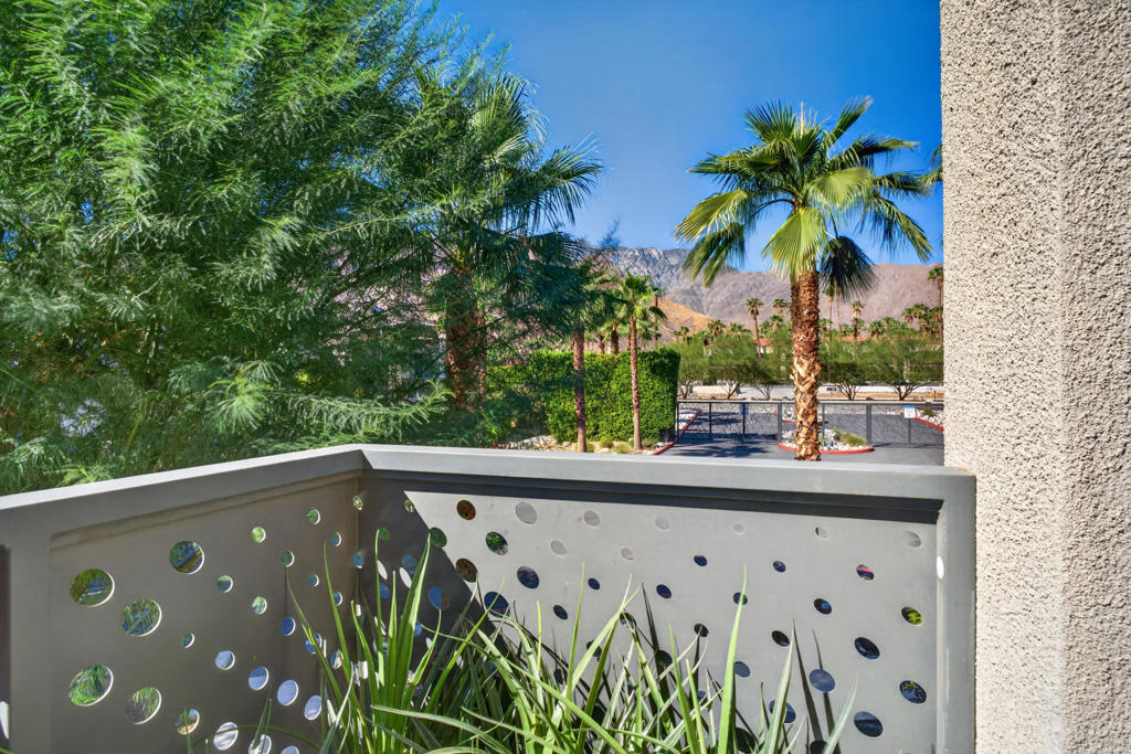 138 The Riv Property Photo 2