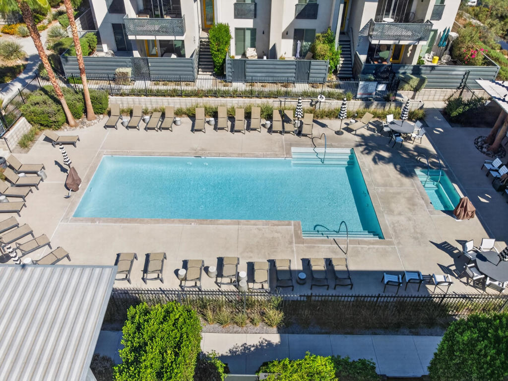 138 The Riv Property Photo 35