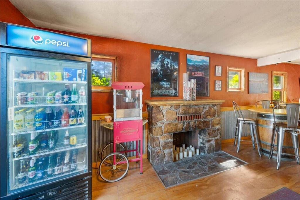 1112 Big Bear Boulevard Property Photo 29