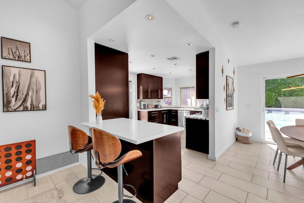 2355 W Nicola Road Property Photo 15