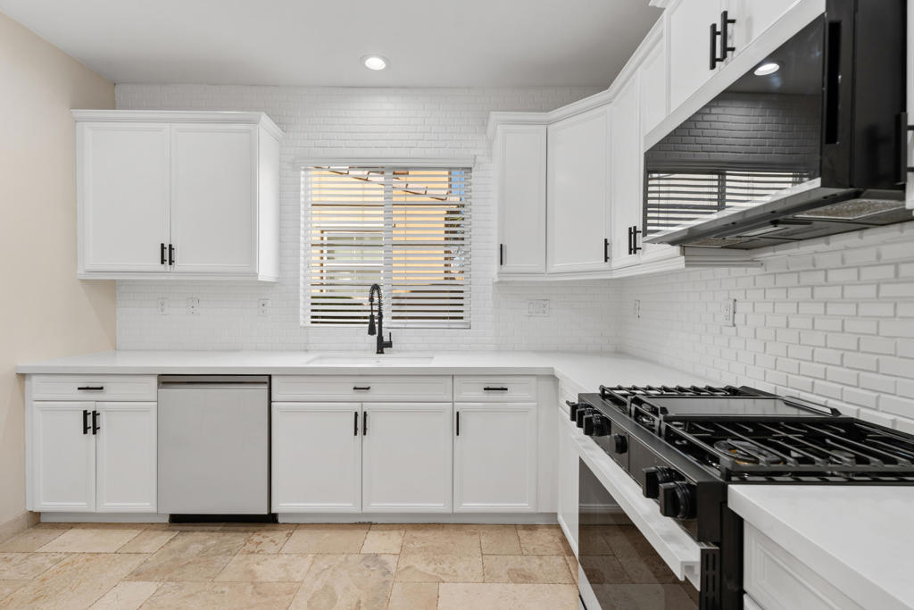 436 Via De La Paz Property Photo 4