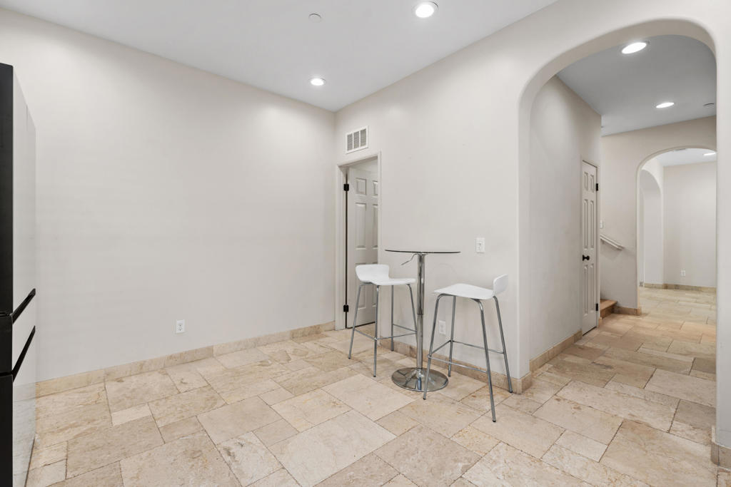436 Via De La Paz Property Photo 6