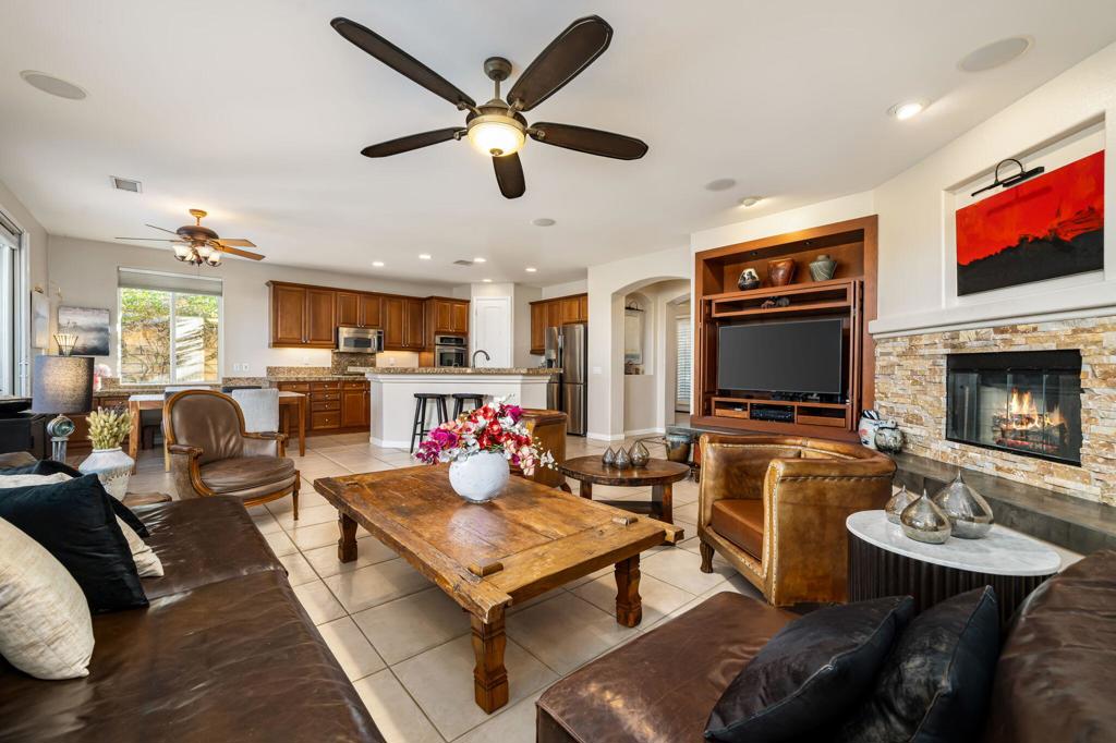 112 Via Tiberio Property Photo 11