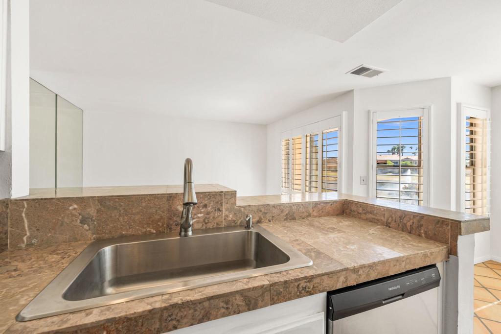 78037 Cobalt Court Property Photo 8