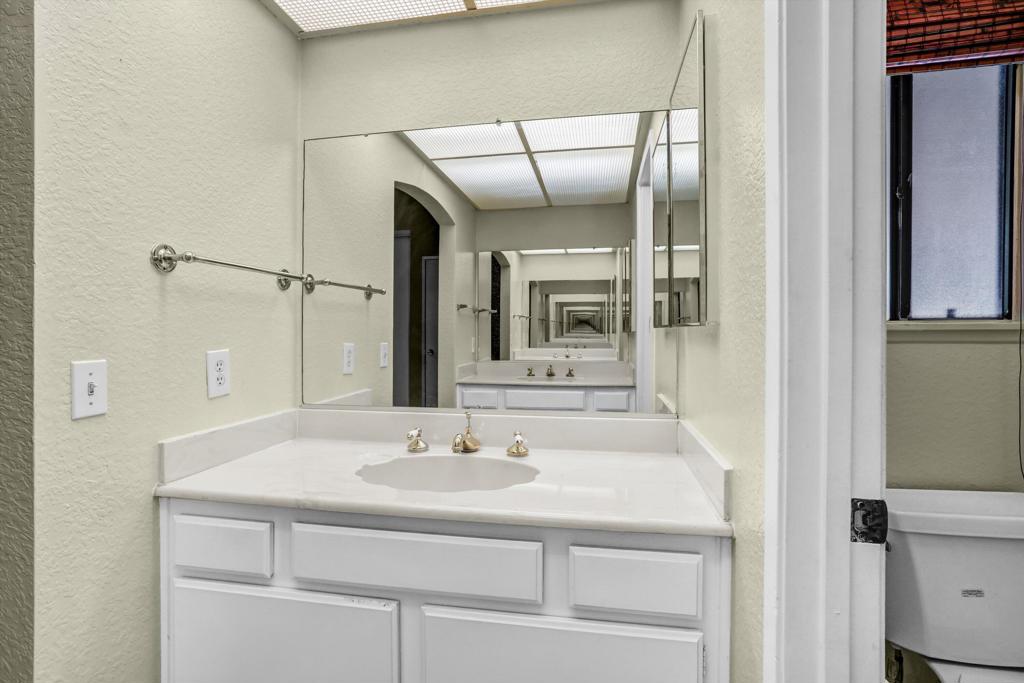 12582 Fern Avenue Property Photo 21