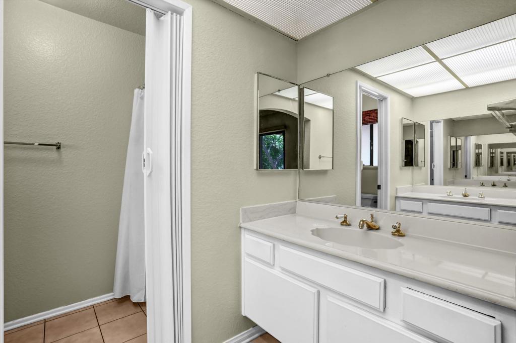 12582 Fern Avenue Property Photo 22