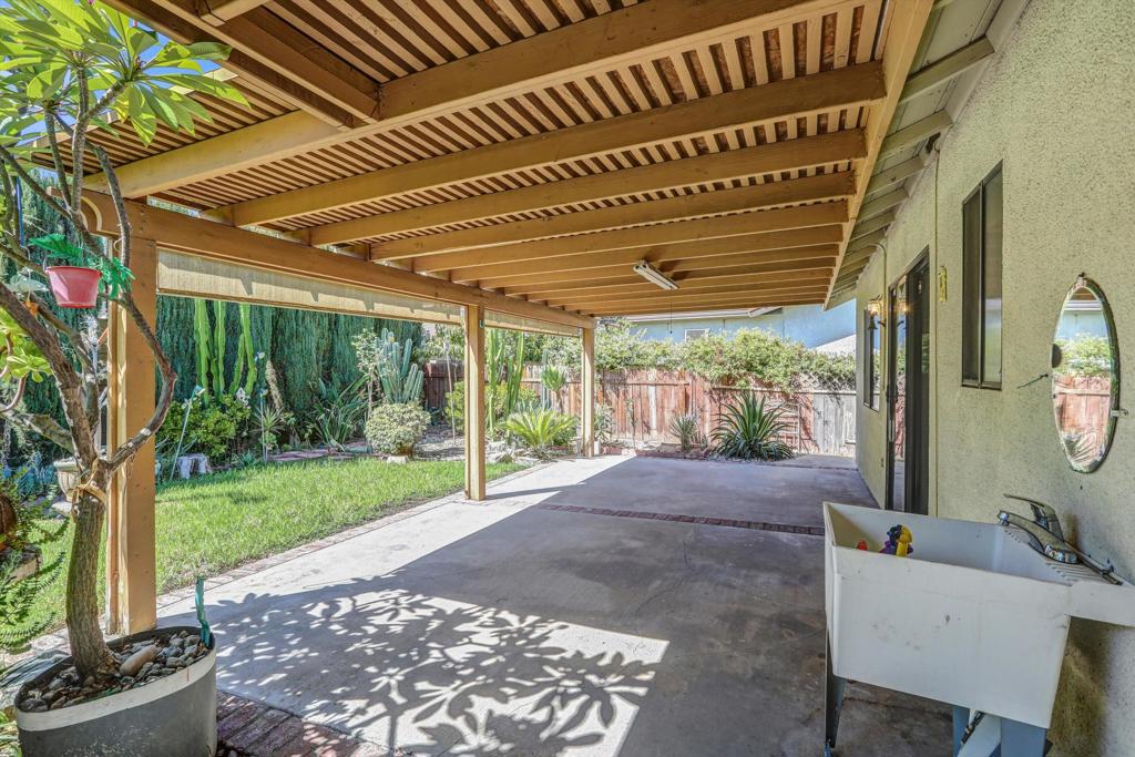 12582 Fern Avenue Property Photo 26