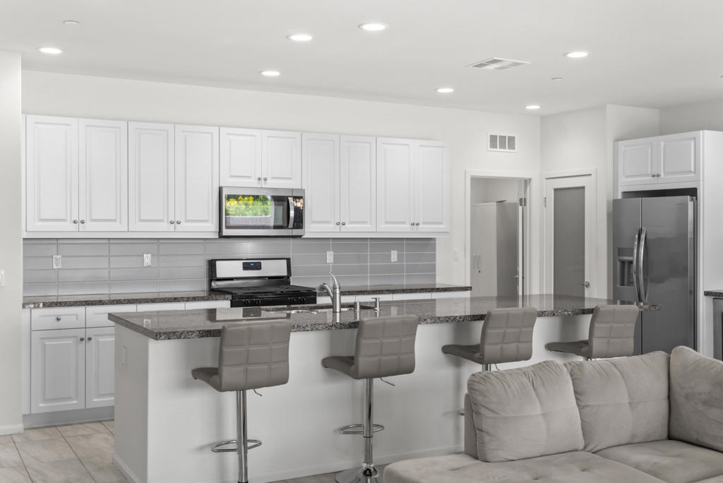 82485 Round Valley Drive Property Photo 11