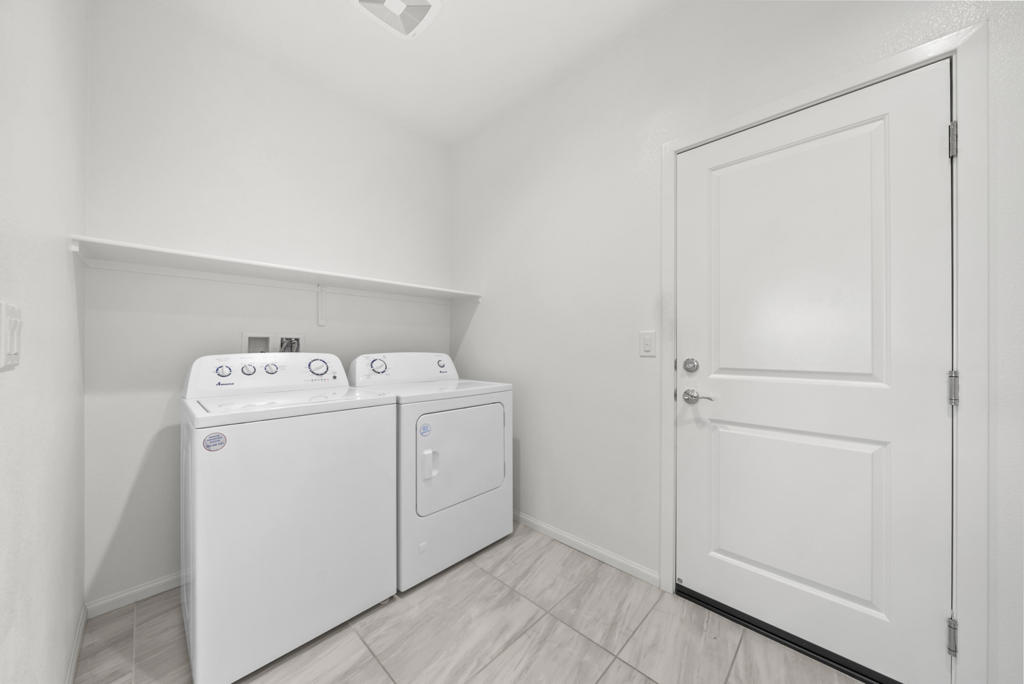 82485 Round Valley Drive Property Photo 27