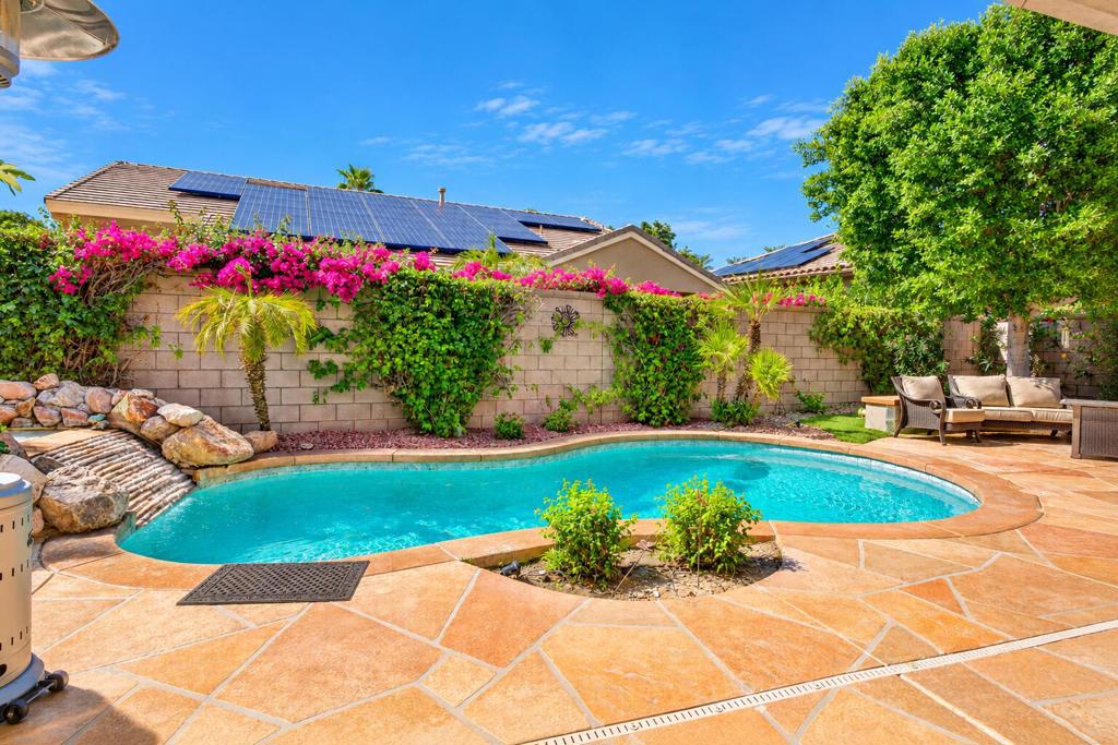 35315 Summerland Avenue Property Photo 1