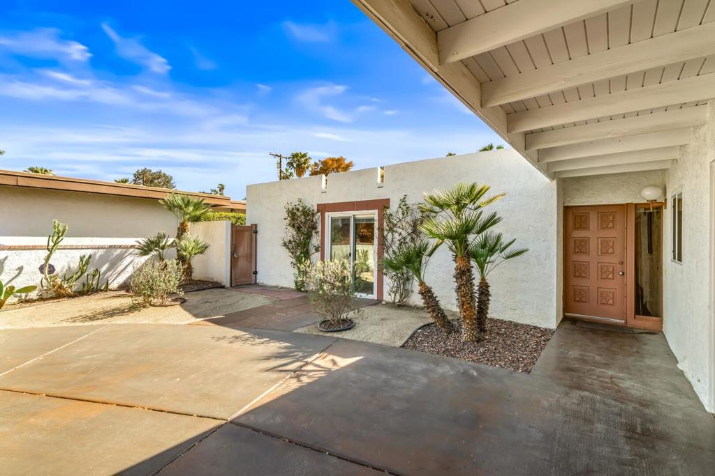72795 Pitahaya Street Property Photo 3
