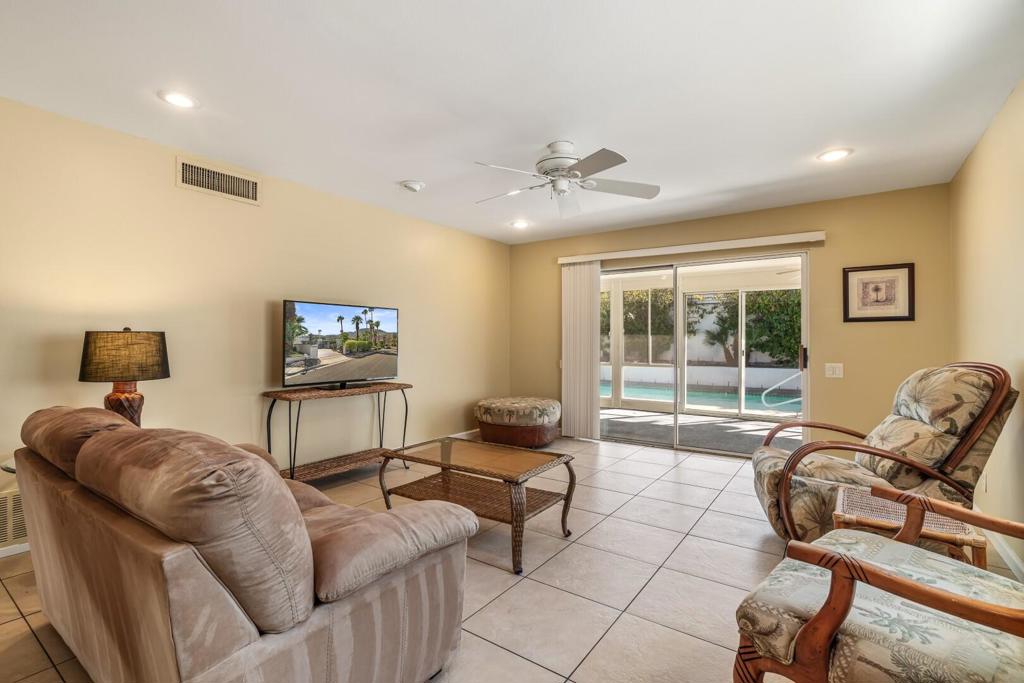 72795 Pitahaya Street Property Photo 4