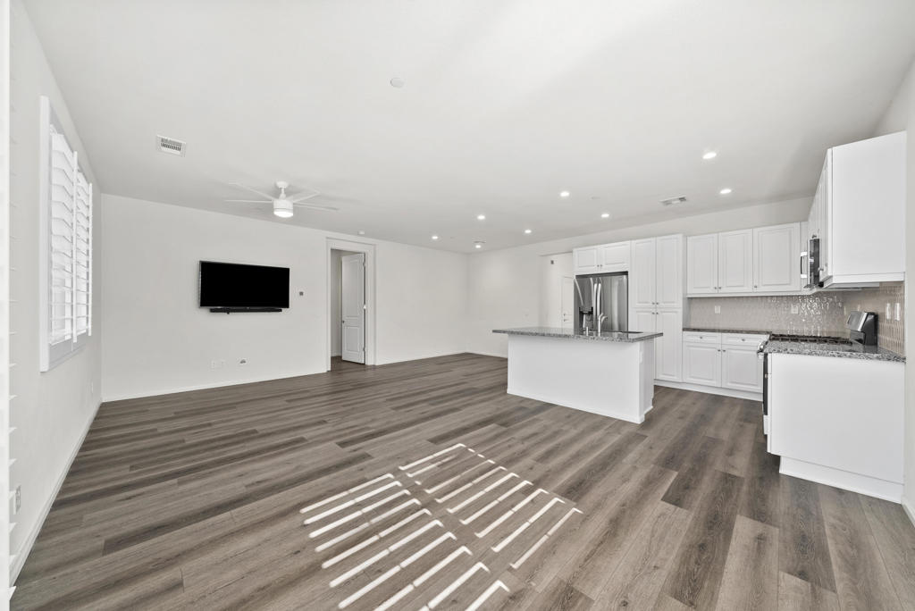 51635 Ponderosa Drive Property Photo 3