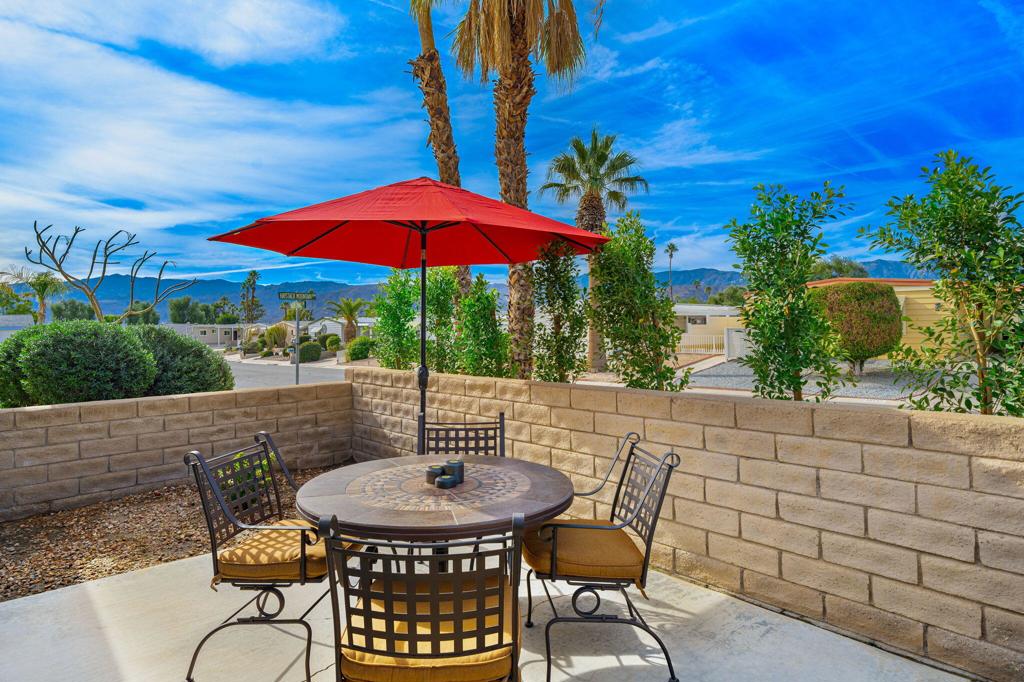 73284 Haystack Mountain Drive Property Photo 12