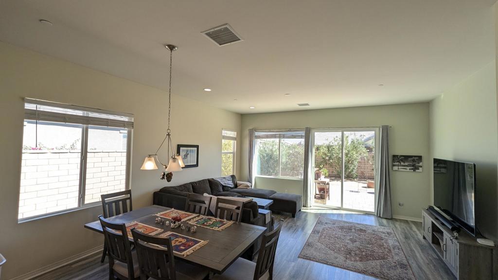 43890 Treviso Drive Property Photo 7