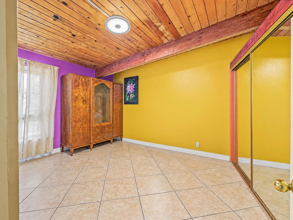 345 E Glen Circle S Property Photo 17