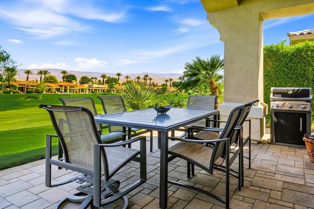 416 Desert Holly Drive Property Photo 7