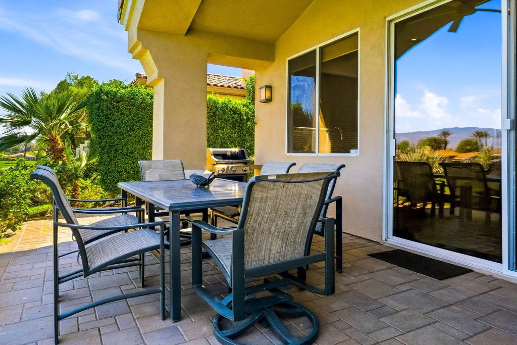416 Desert Holly Drive Property Photo 28