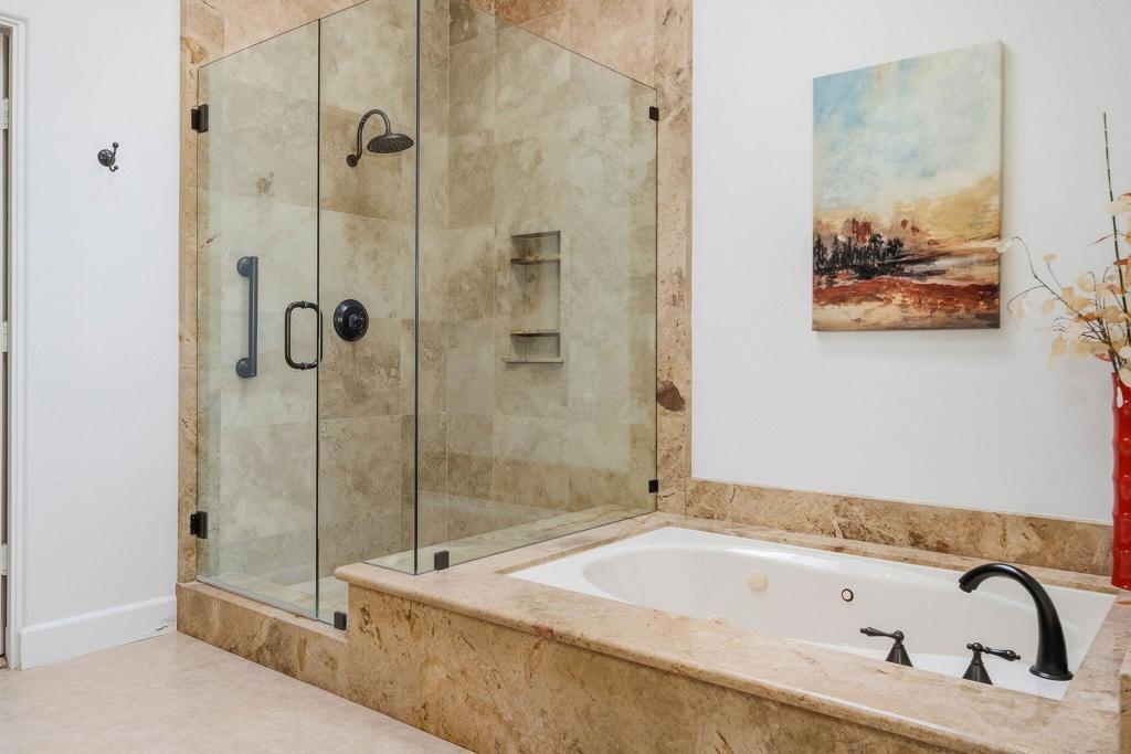 416 Desert Holly Drive Property Photo 40