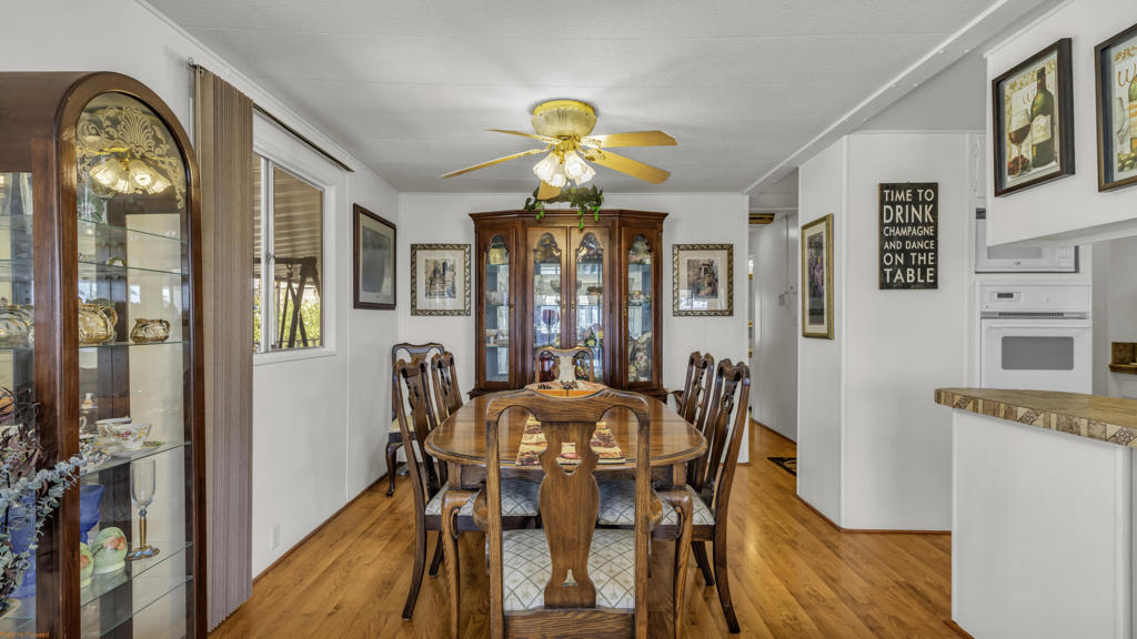 488 Prairie Property Photo 4