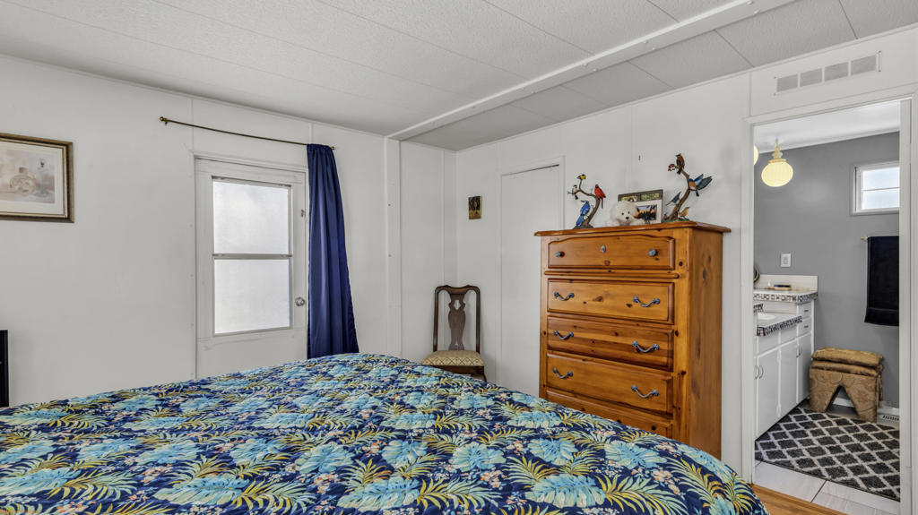 488 Prairie Property Photo 14