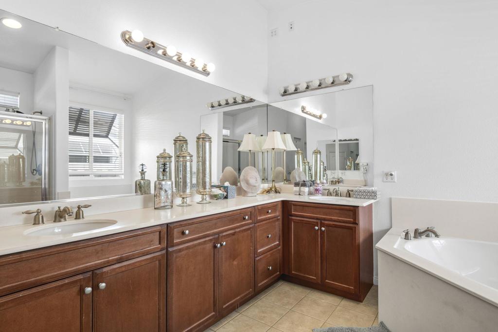 1211 Solana Trail Property Photo 14