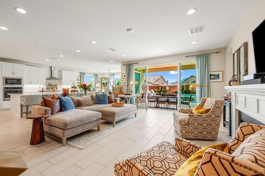 81921 Fiori Del Deserto Drive Property Photo 4