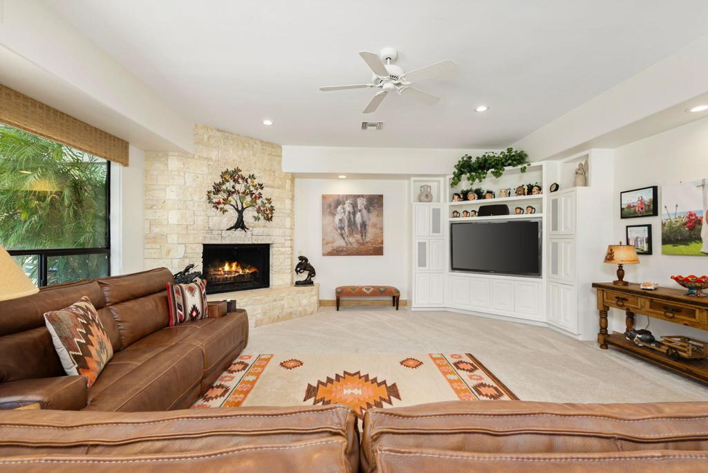 71205 N Thunderbird Terrace Property Photo 15