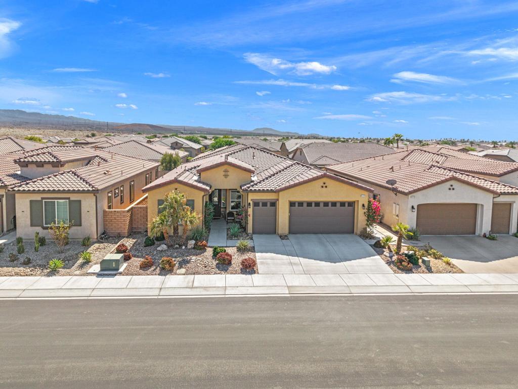 43086 Borretti Way Property Photo 45