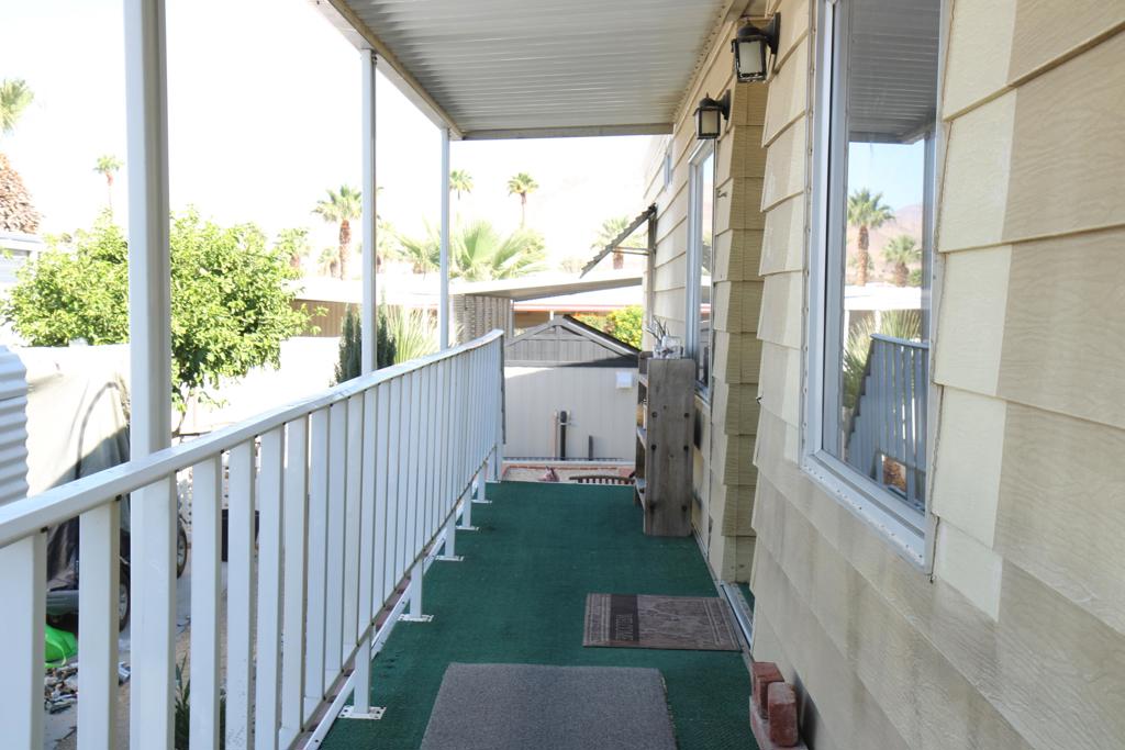 18555 Roberts Road 43 Property Photo 6