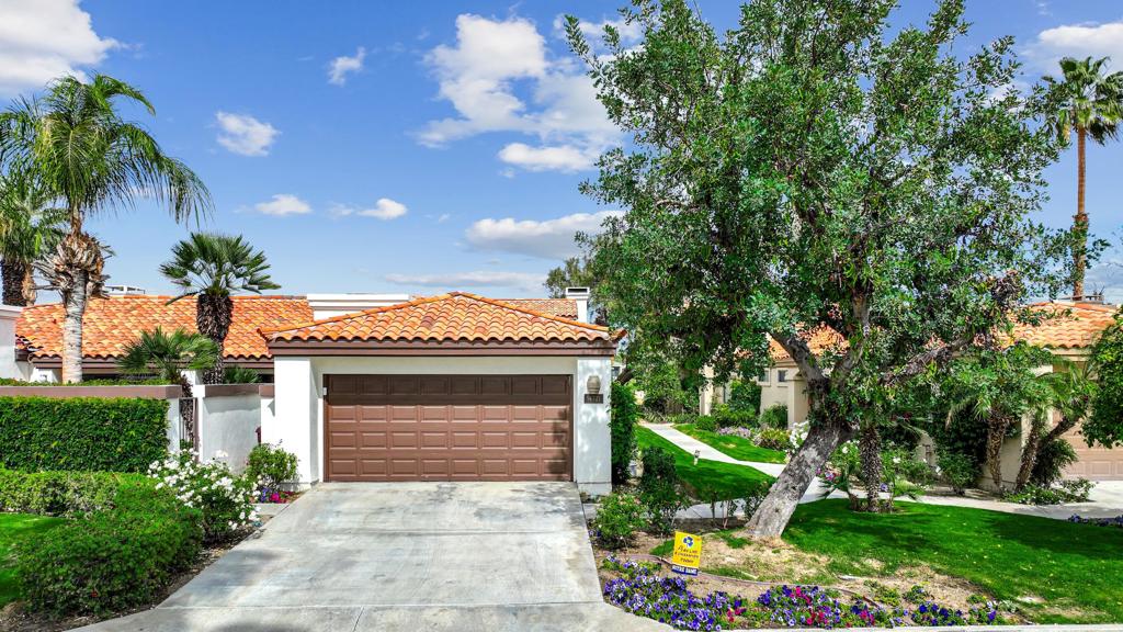 54721 Inverness Property Photo 4