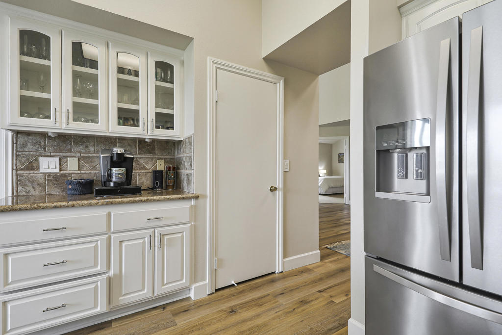 54721 Inverness Property Photo 18