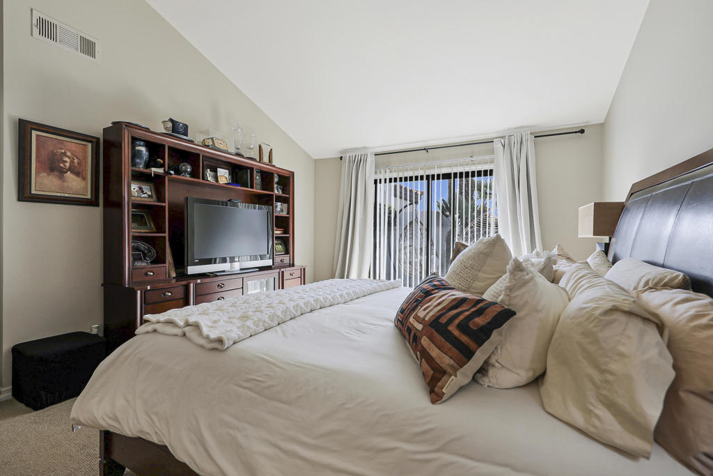 54721 Inverness Property Photo 24