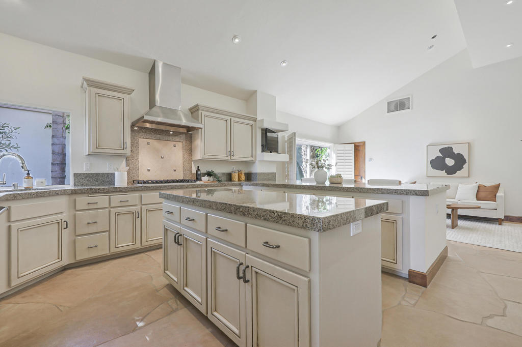 56928 Merion Property Photo 9