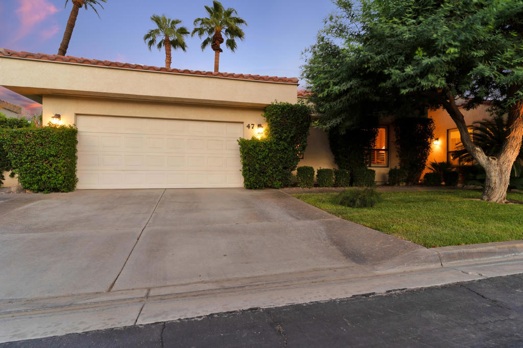 47 Mission Palms Drive E Property Photo 34