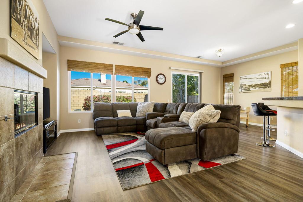79928 Castille Drive Property Photo 4