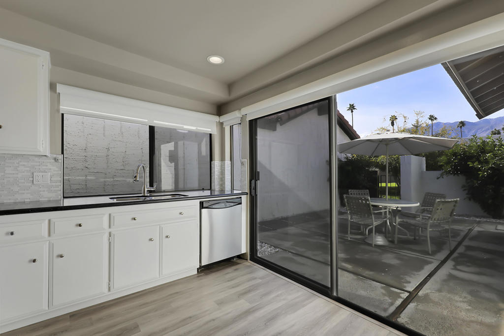 2545 Miramonte Circle W A Property Photo 7