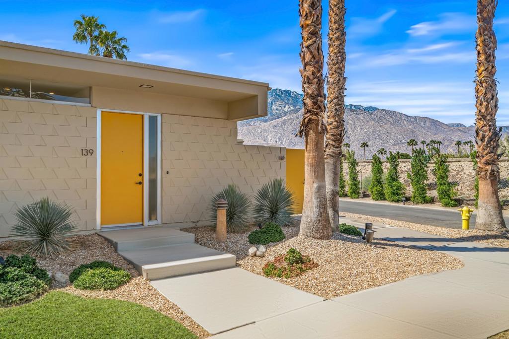 139 Desert Lakes Drive Property Photo 3
