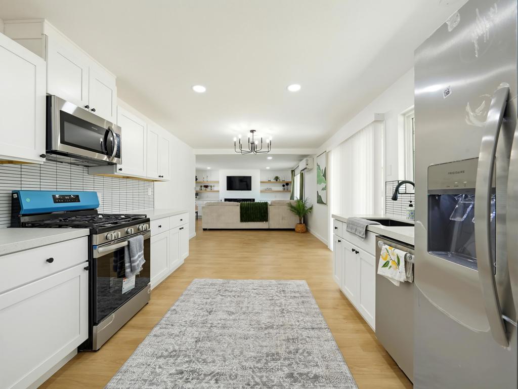 7380 Dumosa Avenue Property Photo 16