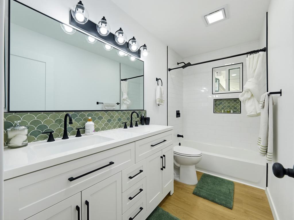 7380 Dumosa Avenue Property Photo 22