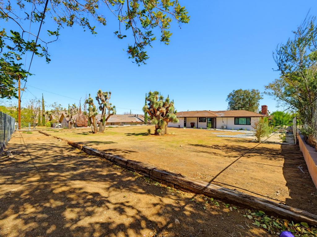 7380 Dumosa Avenue Property Photo 40