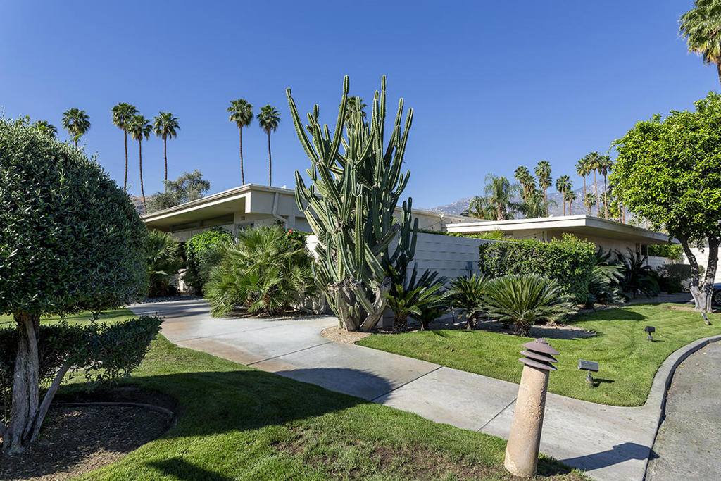 318 Desert Lakes Drive Property Photo 47