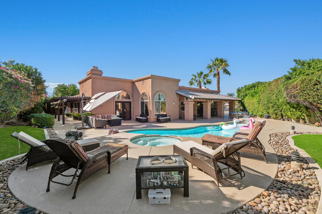 78961 Runaway Bay Drive Property Photo 1