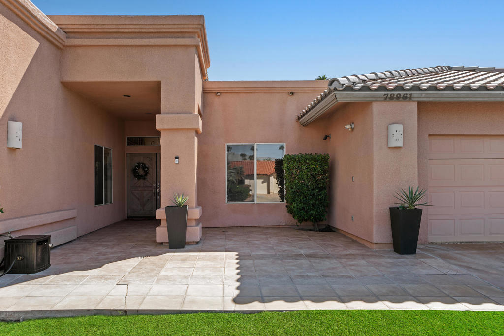 78961 Runaway Bay Drive Property Photo 5