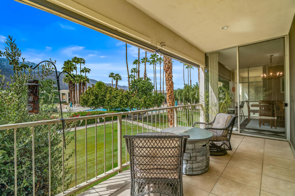 431 Desert Lakes Circle Property Photo 8