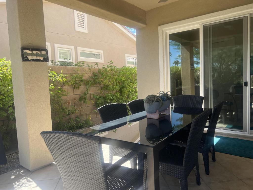 61090 Living Stone Drive Property Photo 3